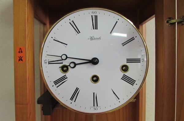 HERMLE WESTMINSTER CHIME WALL CLOCK - NEW/DISPLAY (14)