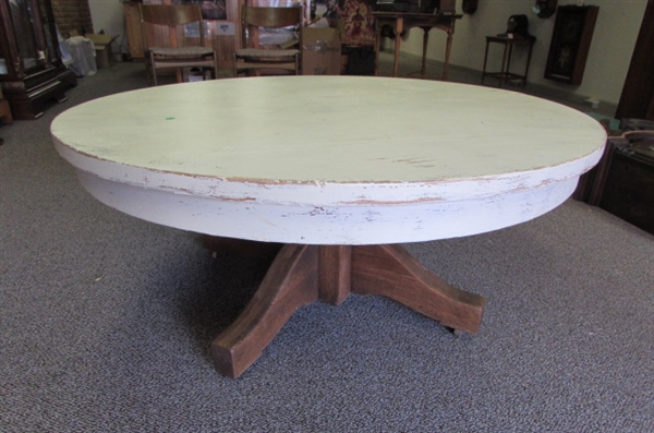 ANTIQUE OAK COFFEE TABLE WITH DISTRESSED TOP (116)