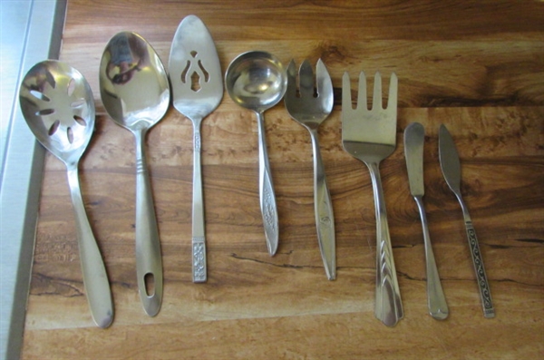 STAINLESS STEEL FLATWARE - SERVICE FOR 8 PLUS EXTRAS *ESTATE*