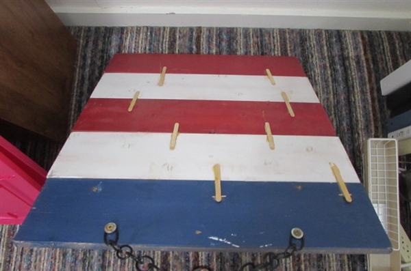 HAND CRAFTED PATRIOTIC WALL HANGING *ESTATE*
