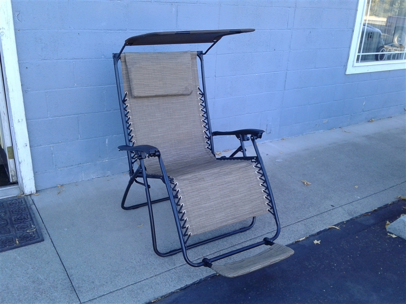 Oversized Zero Gravity Chair w/Canopy and Footrest