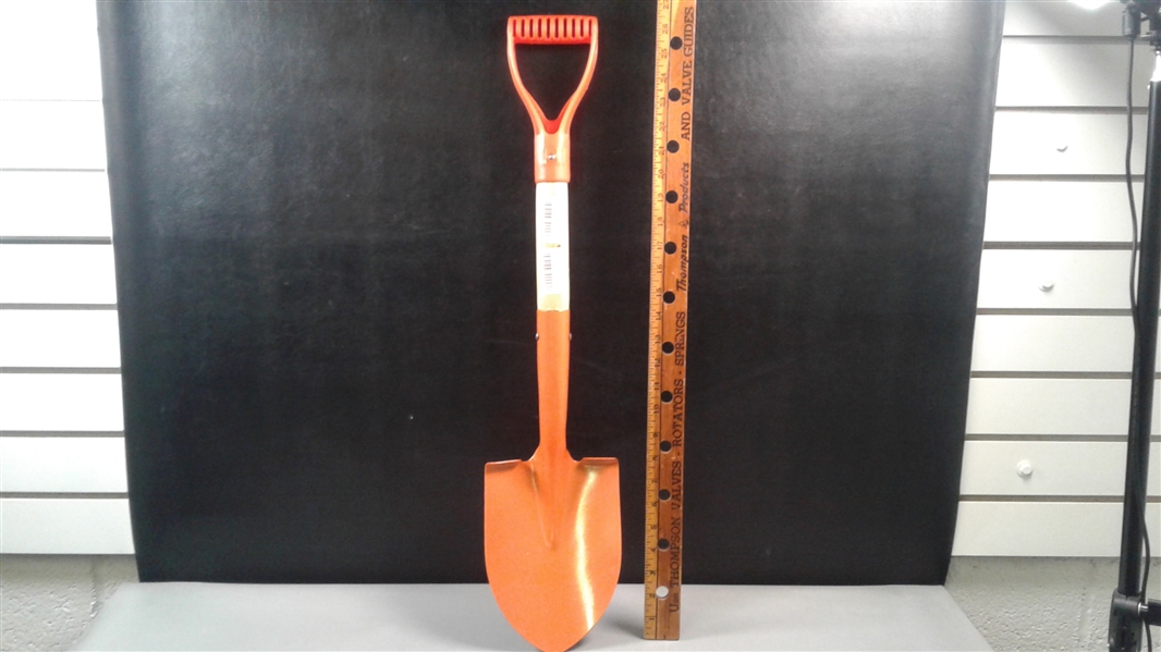 29.5 Orange Shovel