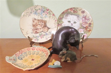 BRASS CAT STATUE WITH WOODEN MOUSE AND DECORATIVE CAT PLATES AND A BOWL