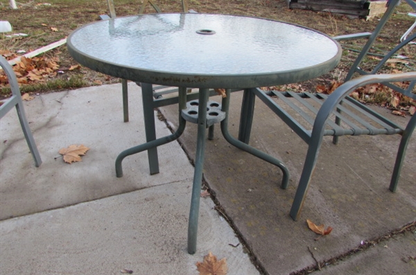 ROUND GLASS OUTDOOR TABLE AND CHAIRS