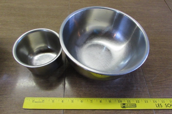 GLASS & STAINLESS STEEL MIXING BOWLS