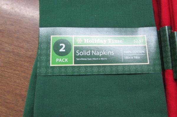 HOLIDAY TABLECLOTHS & MORE