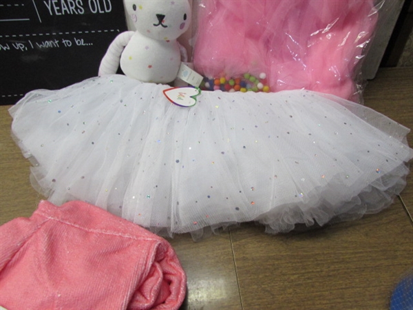 DRESS UP & TOYS FOR THE LITTLE GIRL