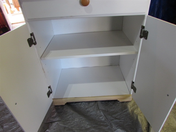 ROLLING MICROWAVE CART/CABINET