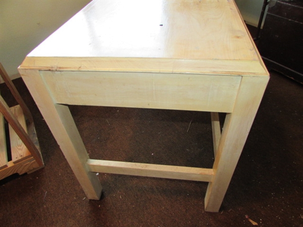 2 DRAWER WOODEN TABLE