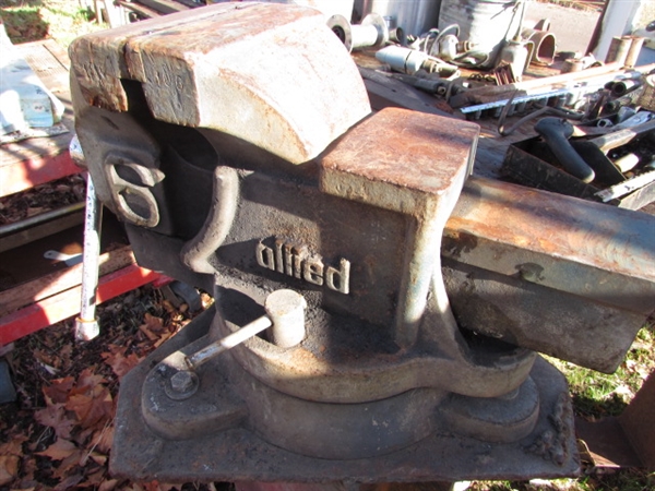 ALLIED 6 VICE WITH ANVIL