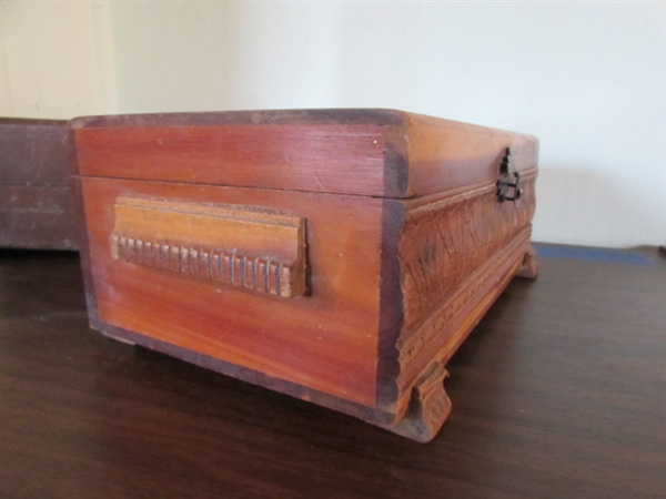 CARVED WOODEN DECOR & BOXES