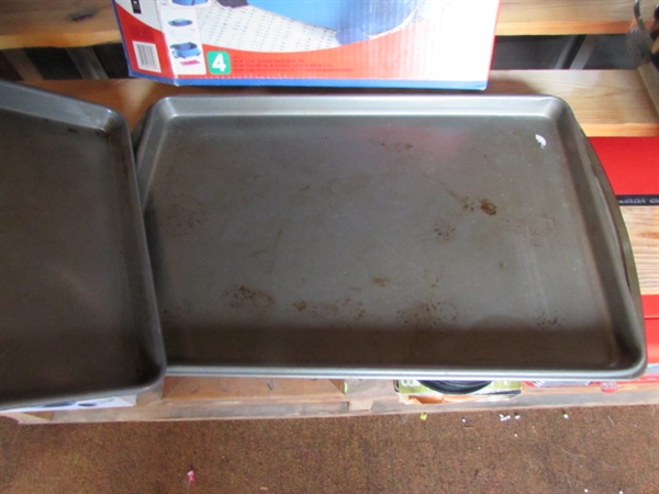 PYREX 'PORTABLES', CASSEROLE BAKING DISHES & COOKIE SHEETS