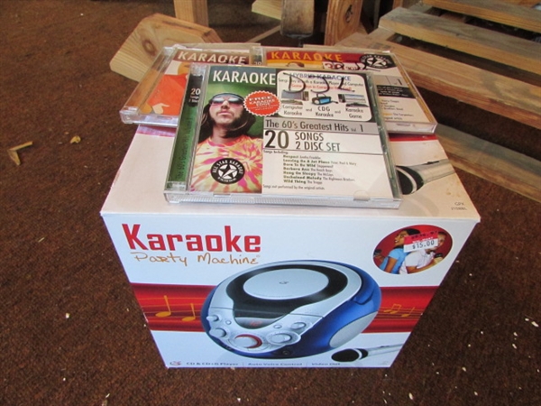 KARAOKE PARTY MACHINE WITH MICROPHONE & 3 CD'S