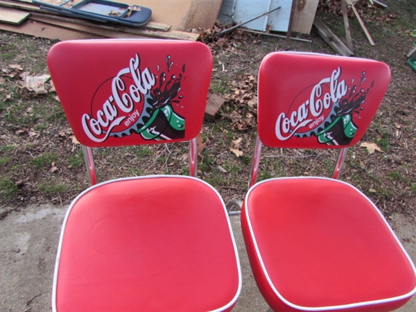COCA-COLA REPRODUCTION DINER TABLE W/4 CHAIRS