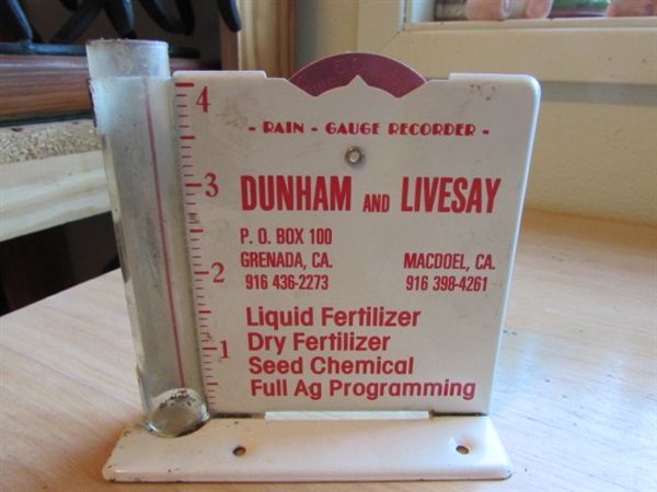 COLLECTIBLE THERMOMETERS