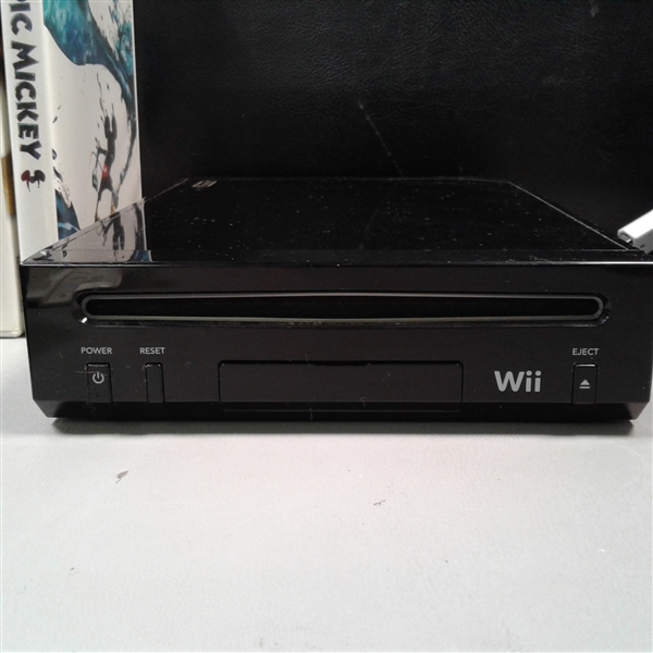 Nintendo Wii Game Console, Controllers, Games, & Accessories