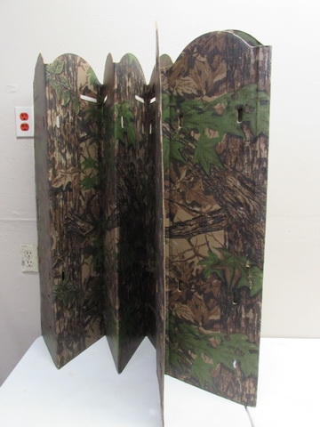 CAMOUFLAGE NETTING, SCREEN AND HOOD