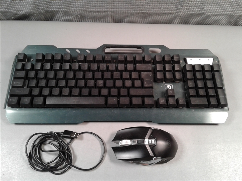 Mamba Wireless Gaming Keyboard and Mouse