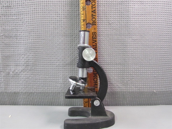 Vintage Perfect Microscope Model 802
