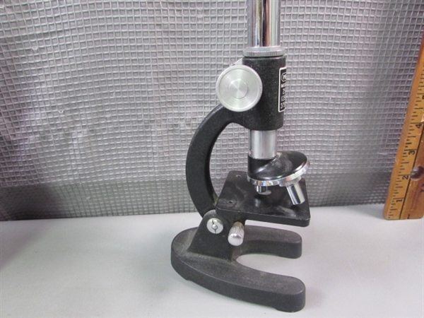 Vintage Perfect Microscope Model 802