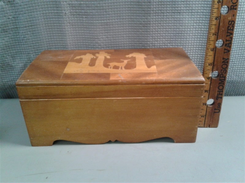 5 Wooden Boxes and a Picnic Basket 