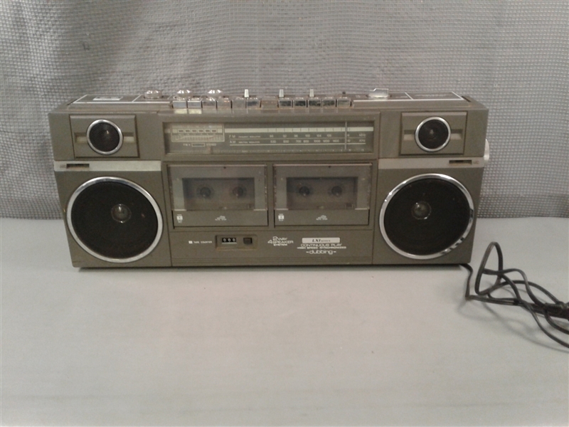Continuous Play Dubbing Boombox 