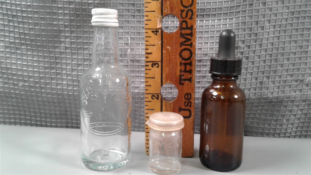 Glass Apothecary/Spice Bottles & Shakers