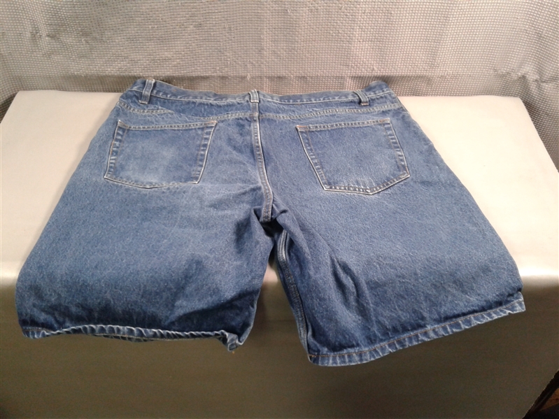 Men's Faded Glory and Levi's Shorts Size 42