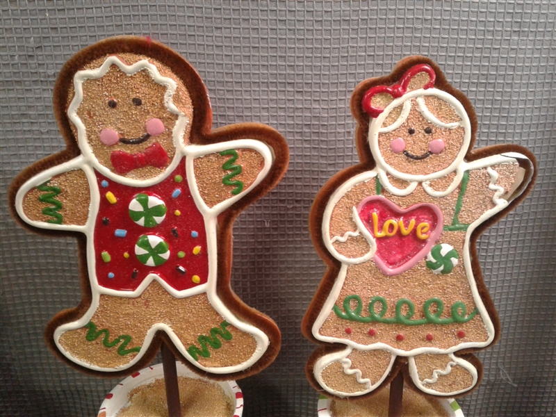 Gingerbread Christmas Decor