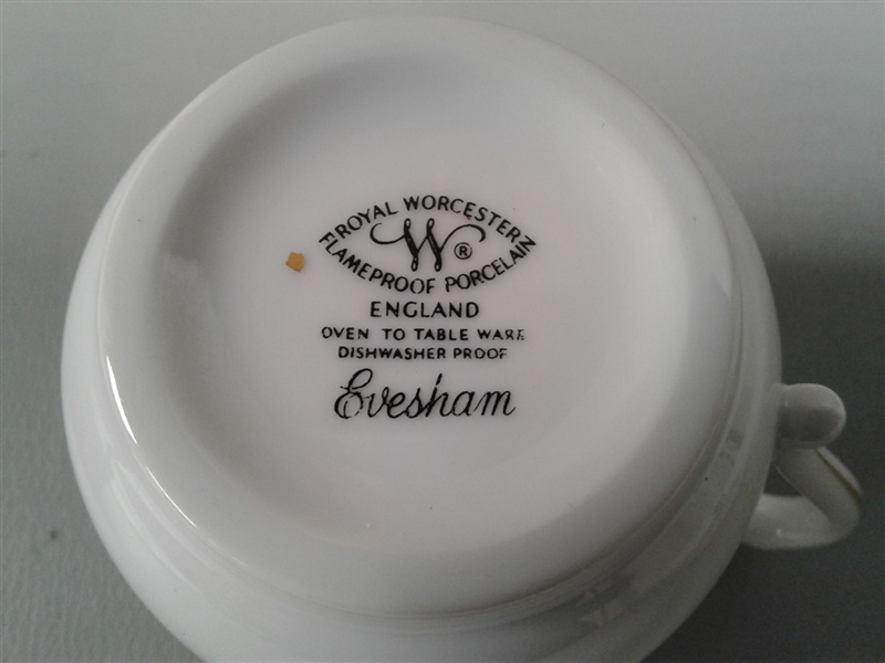 Royal Worcester 6 Pc Set Evesham Pots De Creme Servers in Original Box