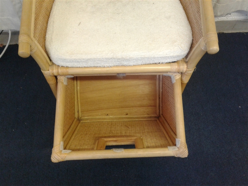 Wicker Chair W/Storage