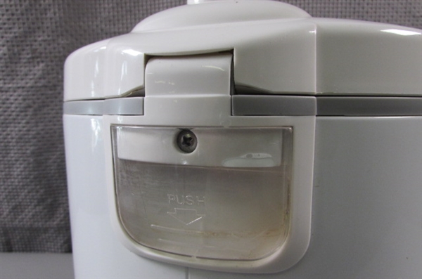 Aroma Rice Cooker and Pot with Strainer Lid