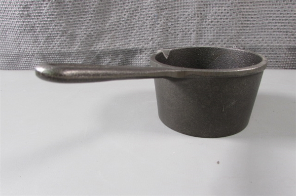 Lodge 2 Cup Cast Iron Melting Pot