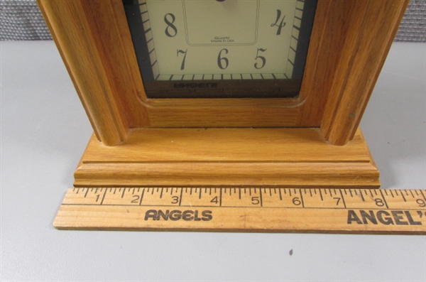 Wood Quartz Mantle Clock