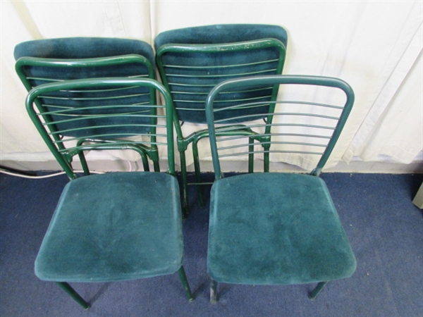 Set of 4 Vintage Folding Chairs