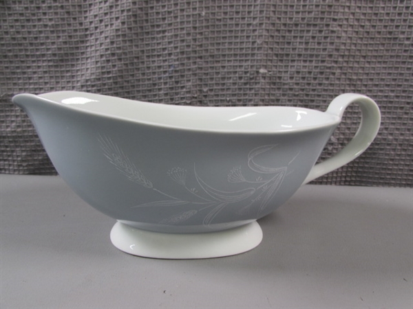 SEYEI FINE JAPANESE CHINA SERVING PIECES - WHITE HARVEST