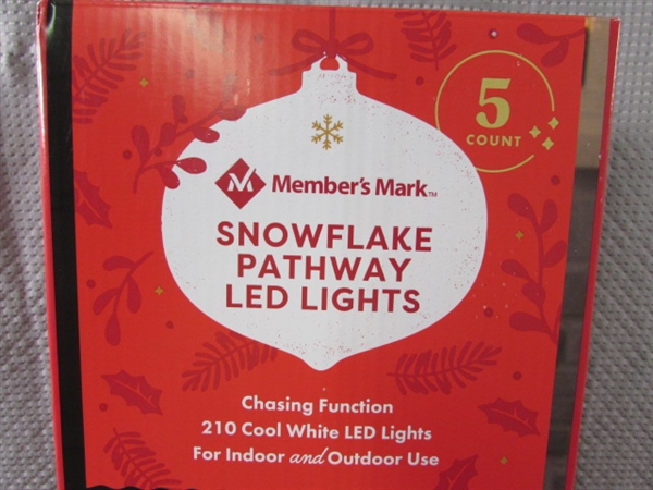 5 SNOWFLAKE LED PATHWAY LIGHTS - NEW