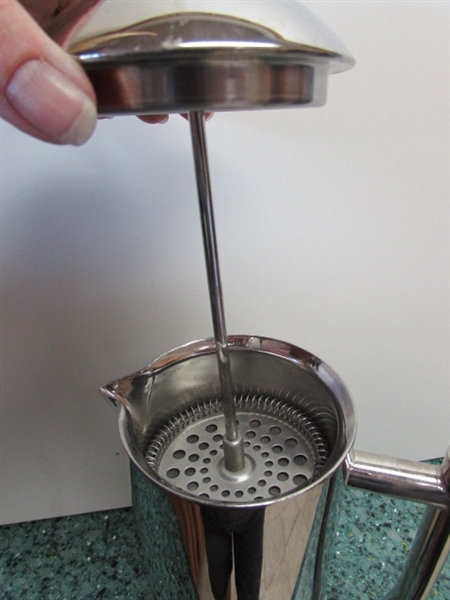 STAINLESS STEEL COFFEE CUPS AND MAKERS