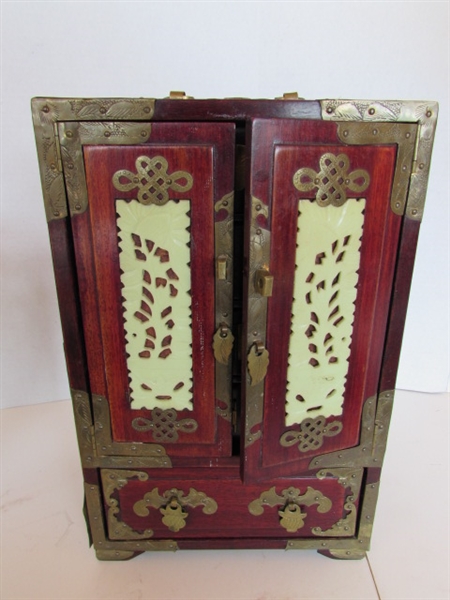 ASIAN JEWELRY BOX, ANTIQUE NIPPON VASE WITH DECOR
