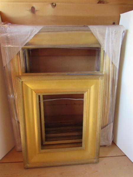 4 GOLD ART FRAMES OF SAME STYLE 2 DIFFERENT SIZES