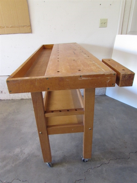 WOOD WORKBENCH ON WHEELS WITH VISES