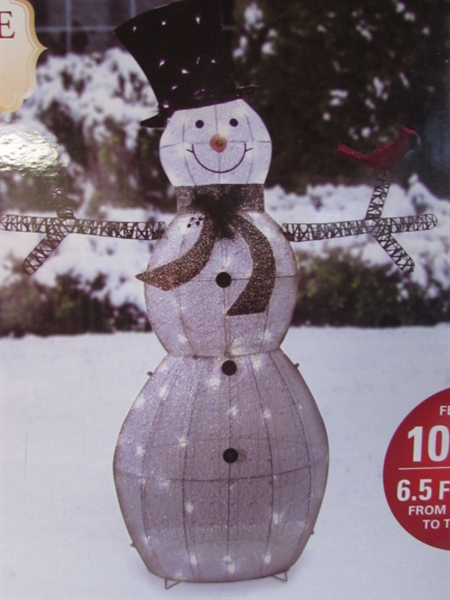 LARGE WIRE SNOWMAN, INFLATABLE PUMPKINS