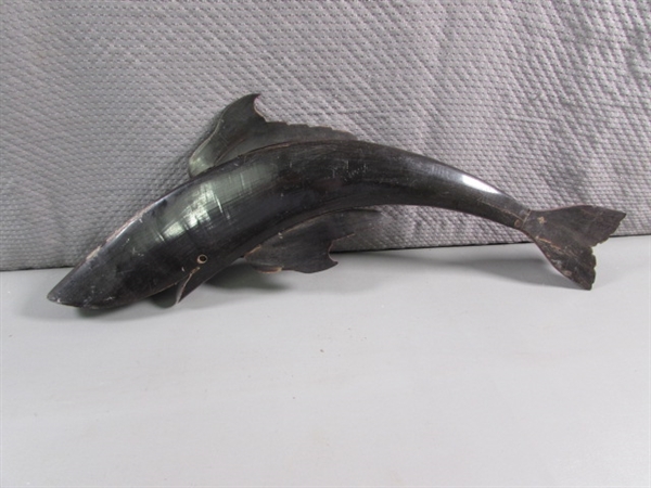 PAIR OF CARVED HORN FISH