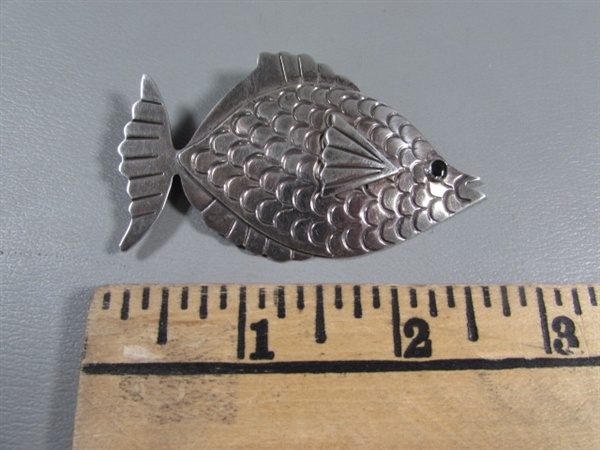 LOT OF 4 MEXICAN STERLING SILVER FISH PINS/BROOCHES