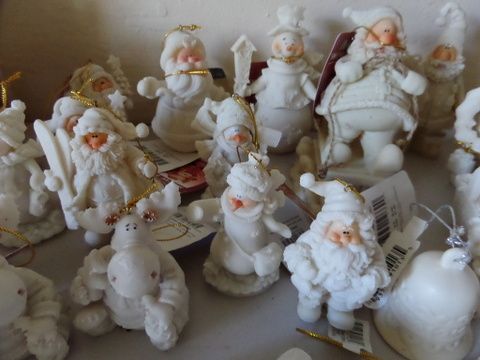 HUGE LOT OF FINISH IT SNOW FOLK,  PAINT YOUR OWN PLAQUES, ORNAMENTS AND ACRYLIC PAINTSS