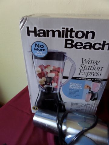 SMALL APPLIANCES, NEW UNOPENED BLENDER, NEW IN WRAP BATHROOM SCALE, JUICER, FOOT BATH AND MORE 