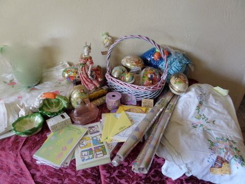 BEAUTIFUL EASTER LOT, CERAMIC BUNNIES, DECORATIVE EGGS, PLACEMATS WITH PINK ROSES, TABLE CLOTH PLUS MORE