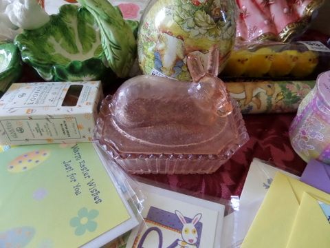 BEAUTIFUL EASTER LOT, CERAMIC BUNNIES, DECORATIVE EGGS, PLACEMATS WITH PINK ROSES, TABLE CLOTH PLUS MORE