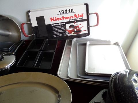 KITCHEN PANS, COOKIE SHEETS, KITCHEN AID ROASTER, T-FAL PRO- FRYER, ETC.