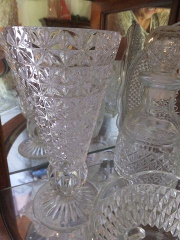 VINTAGE FINE CRYSTAL & CUT GLASS DIAMOND PATTERN TALL STEMMED GLASSES, CAKE PLATTER SERVING DISHES & MORE